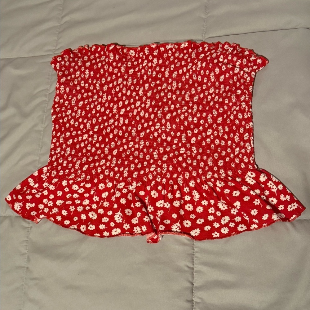 No Boundaries Red and White Smocked Top Size XXL